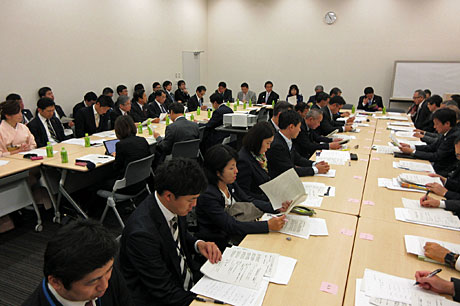 2016_11_01_%e3%83%91%e3%83%a9%e8%ad%b0%e9%80%a3